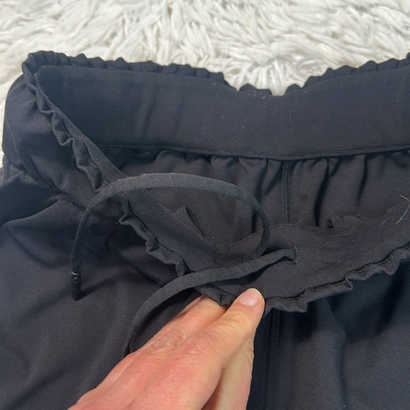 Lululemon Stretch Luxtreme High-Rise Short 3.5" Black - Picture 2 of 6